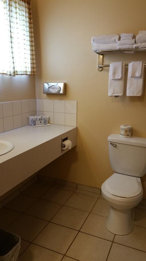Yellowhead Motel Valemount Zewnętrze zdjęcie