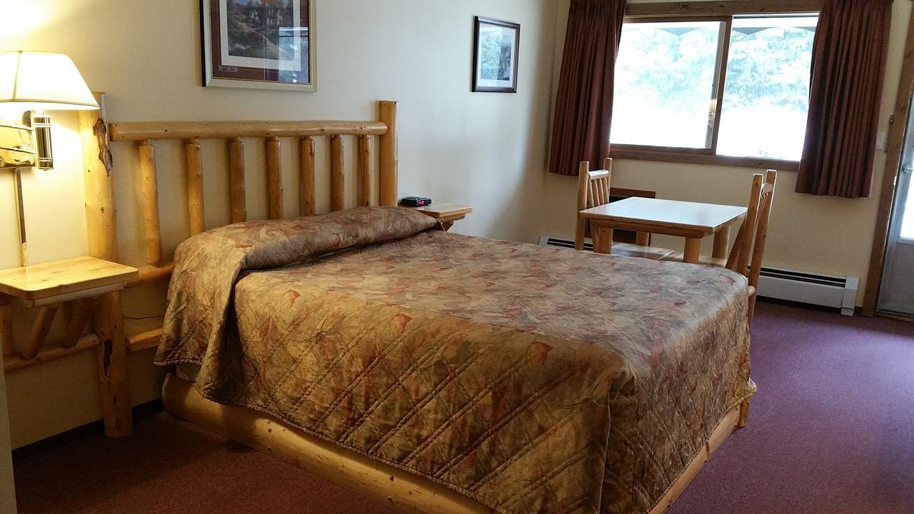 Yellowhead Motel Valemount Zewnętrze zdjęcie
